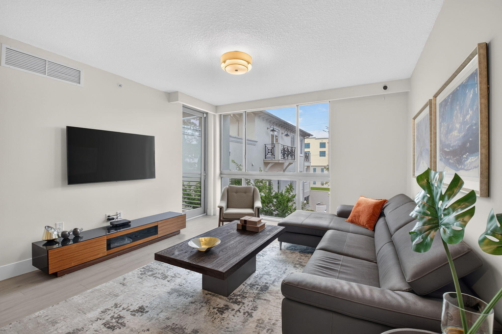 111 Se 1st Avenue - Photo 7