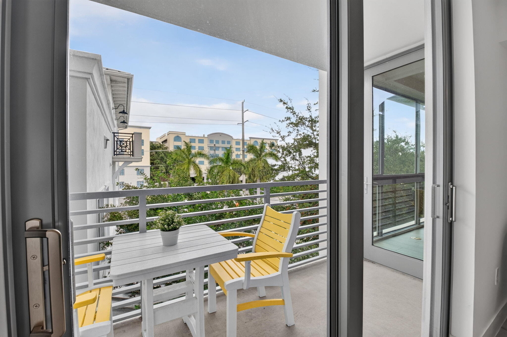 111 Se 1st Avenue - Photo 18