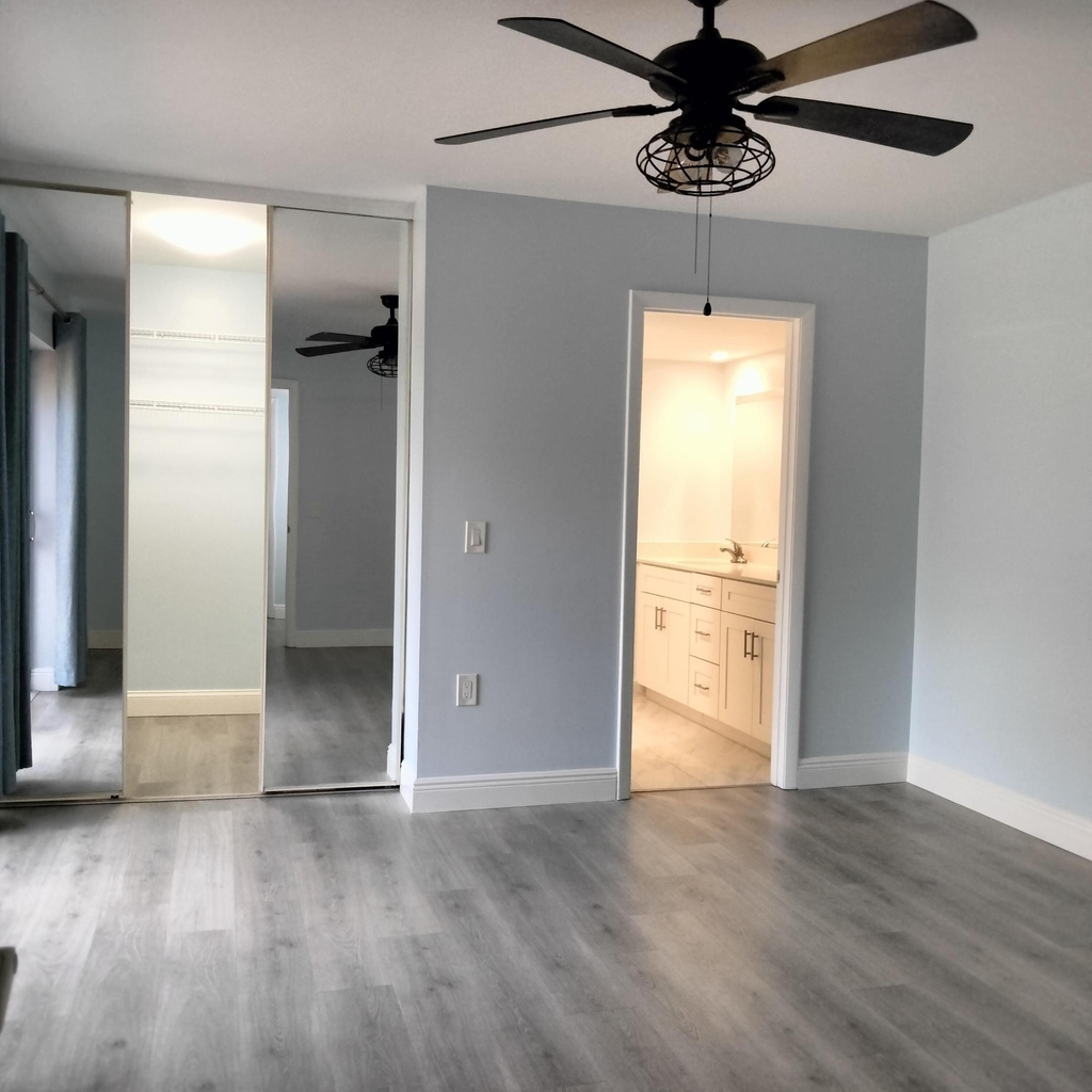 234 Charter Way - Photo 2