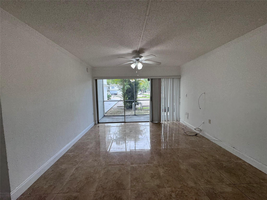 4205 N University Drive - Photo 4