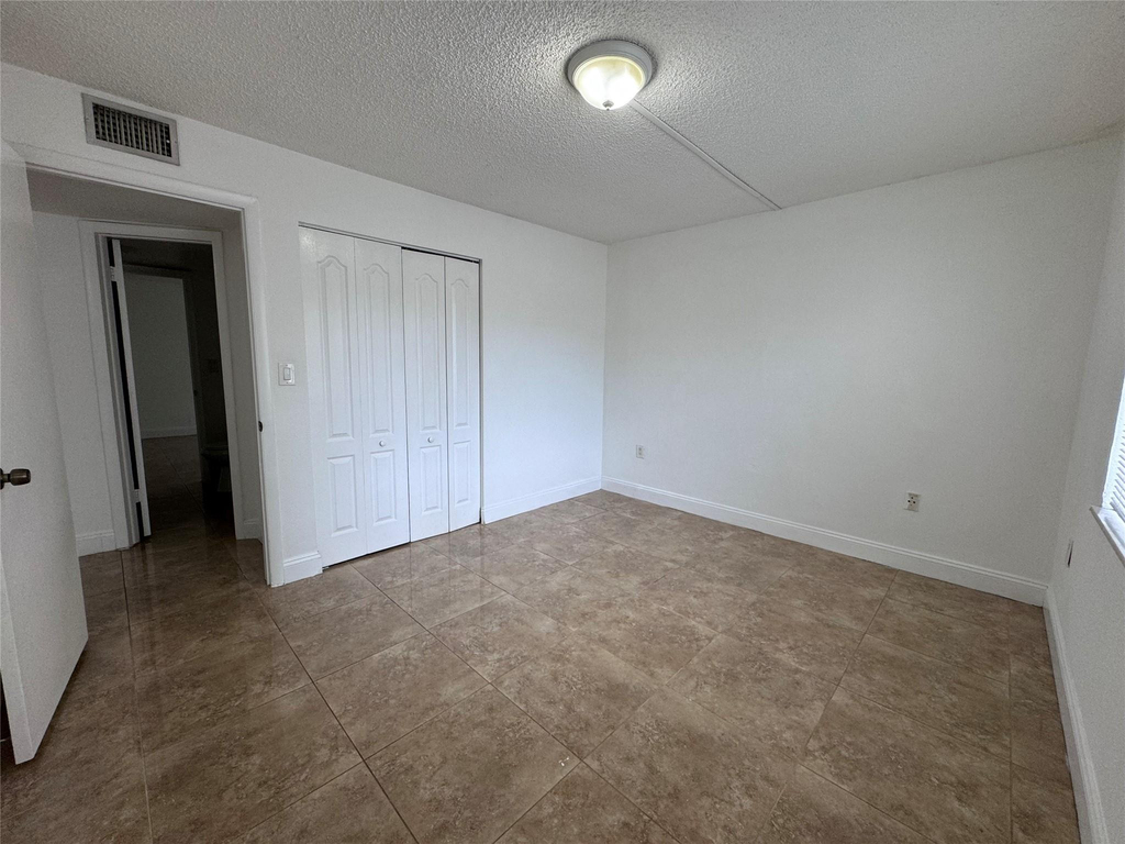 4205 N University Drive - Photo 17
