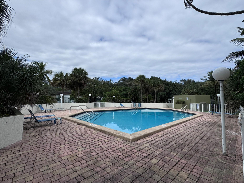 4205 N University Drive - Photo 26