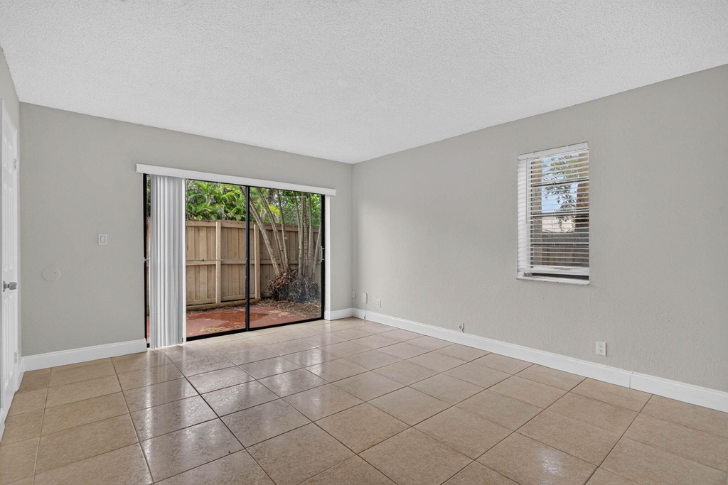 3760 Nw 115th Avenue - Photo 13