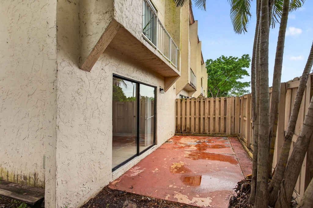 3760 Nw 115th Avenue - Photo 23