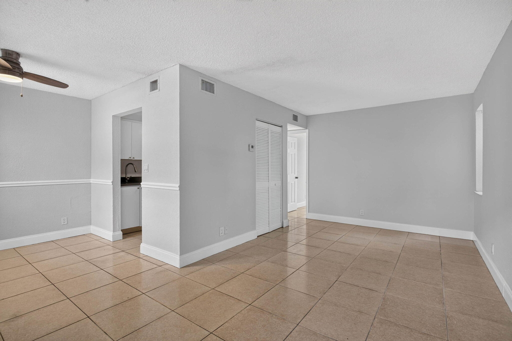 3760 Nw 115th Avenue - Photo 5