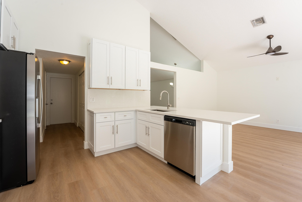 22481 Middletown Drive - Photo 6