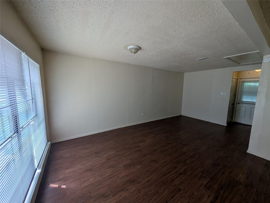 3827 Black Oak Drive - Photo 2