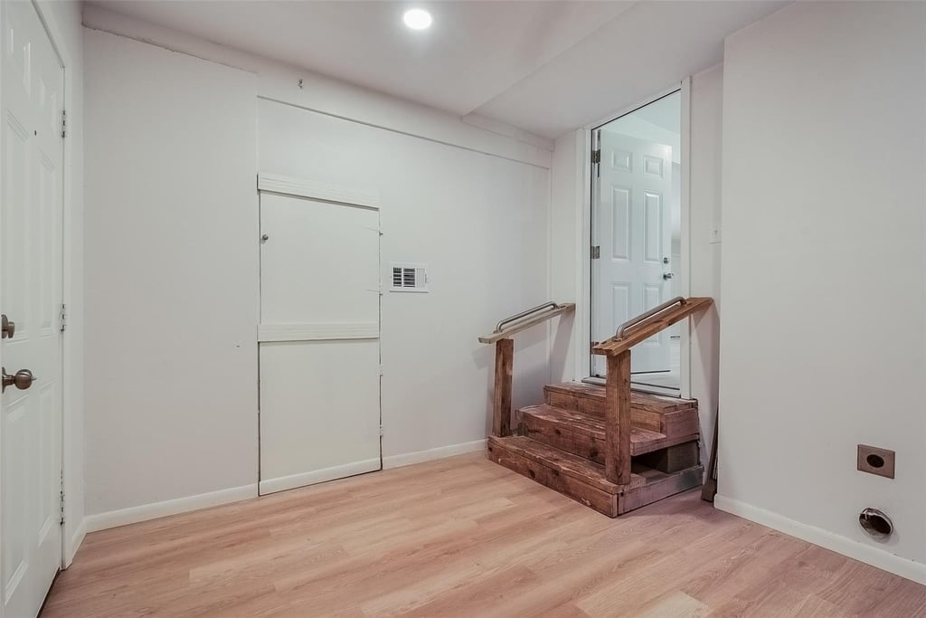 1421 S Scullin Avenue - Photo 21