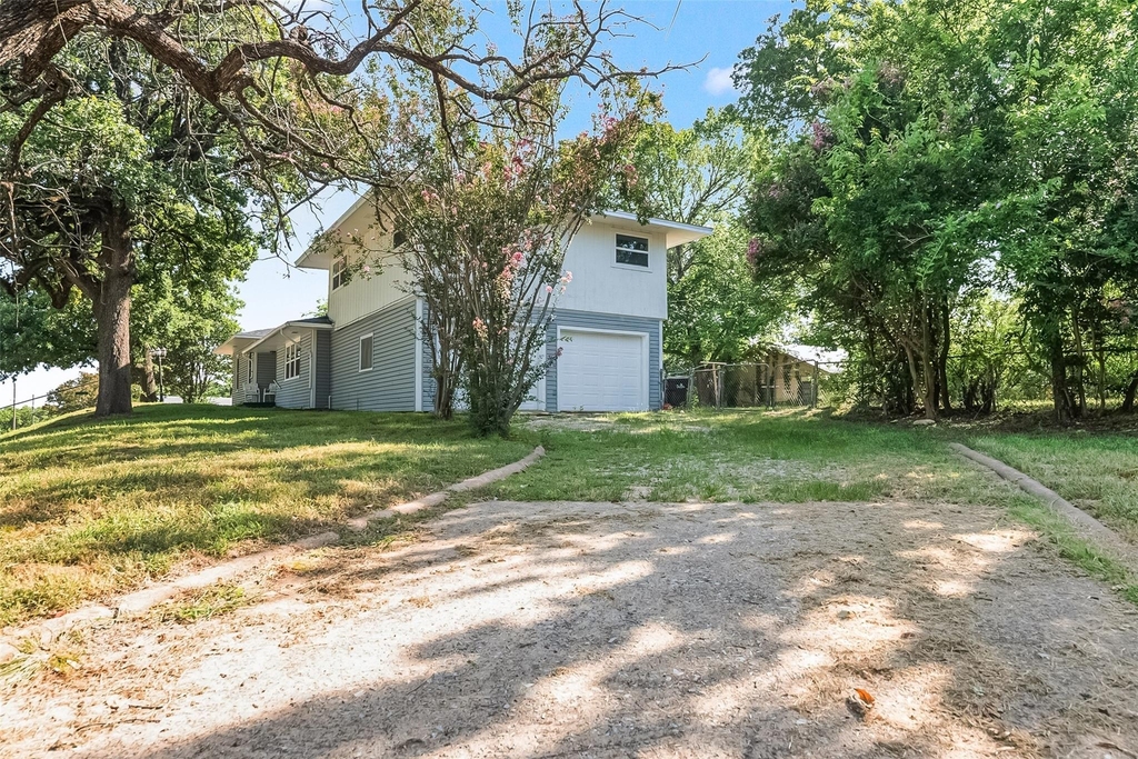 1421 S Scullin Avenue - Photo 24