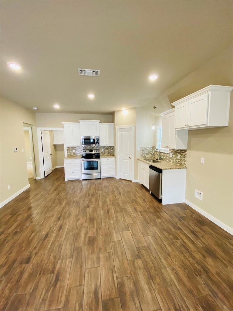 307 N Colbert Avenue - Photo 3
