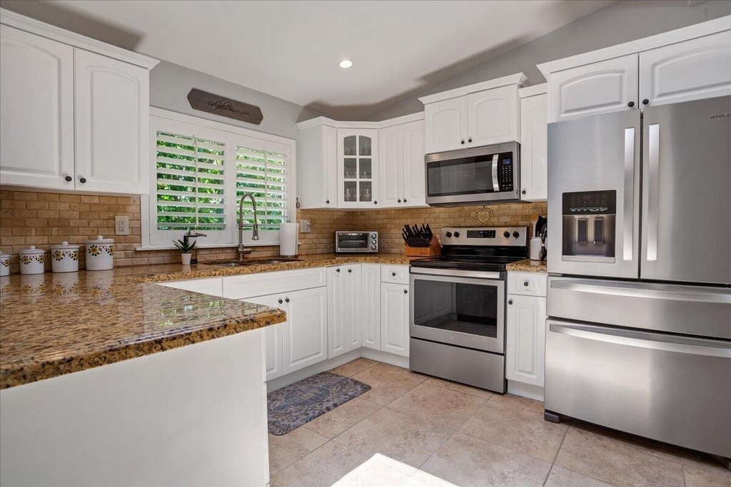 1110 Sw 15th Street - Photo 7