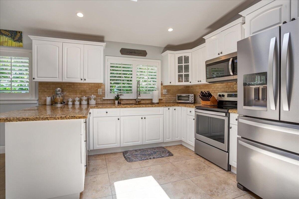 1110 Sw 15th Street - Photo 10