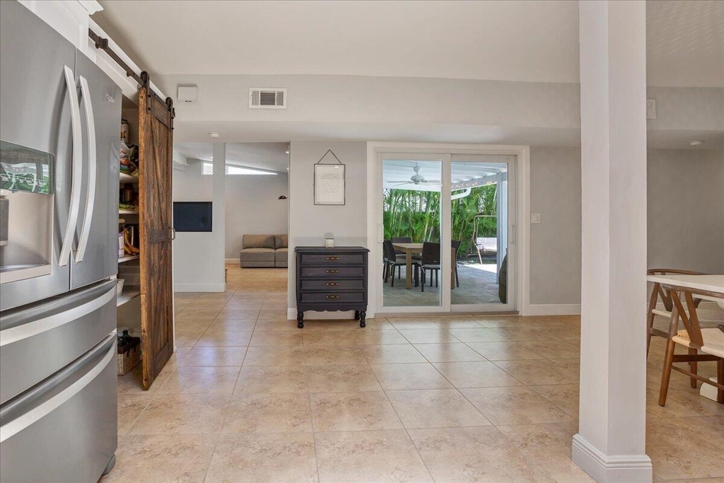 1110 Sw 15th Street - Photo 8