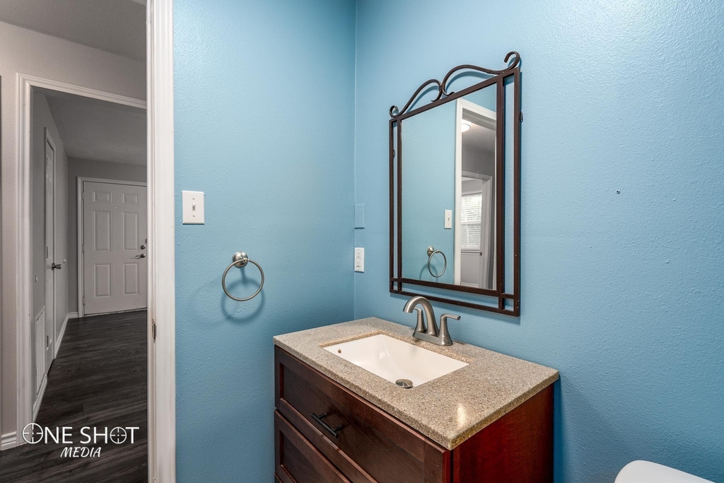 2133 Ross Avenue - Photo 16