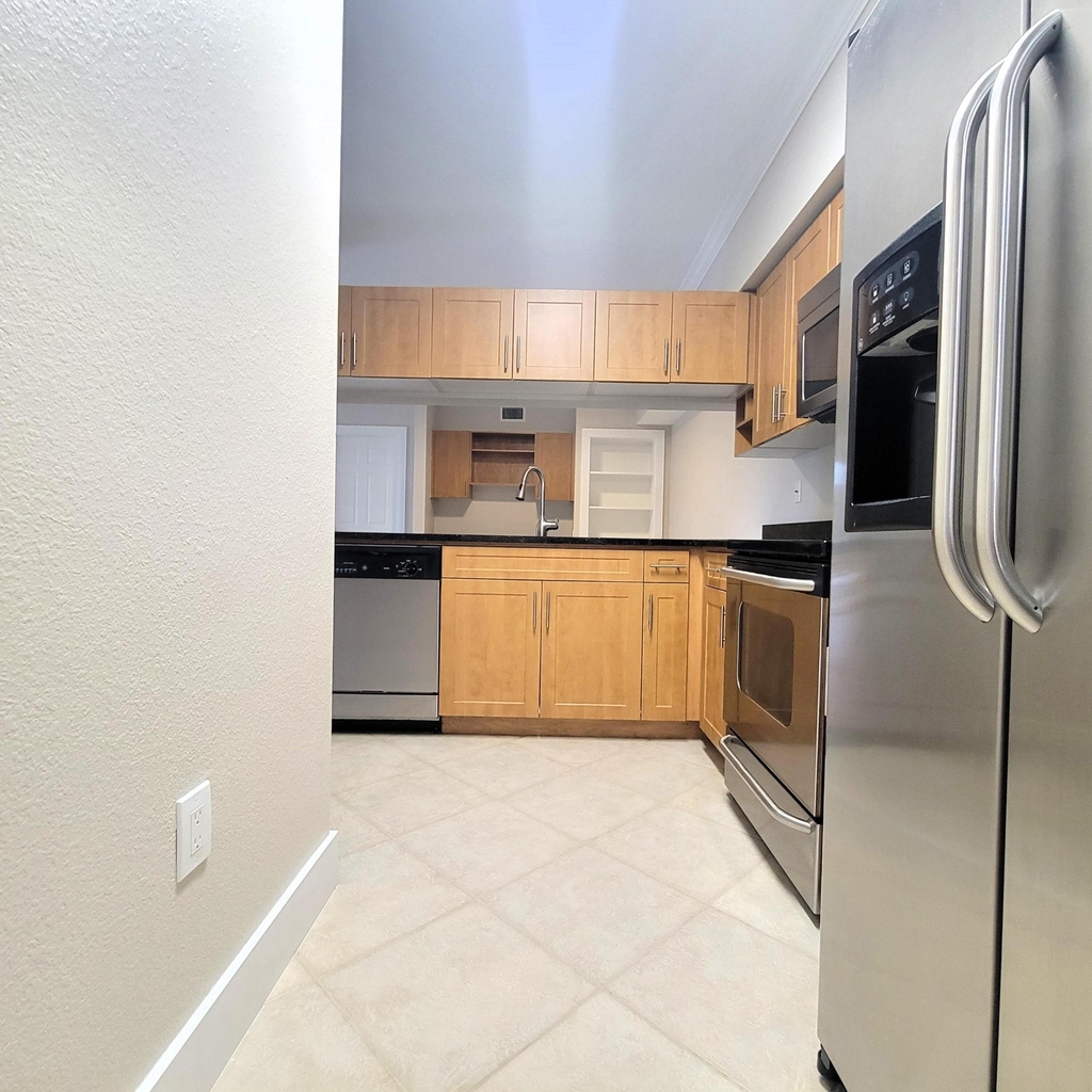 6418 Emerald Dunes Drive - Photo 10