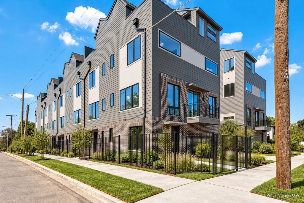 701 N Lancaster Avenue - Photo 1