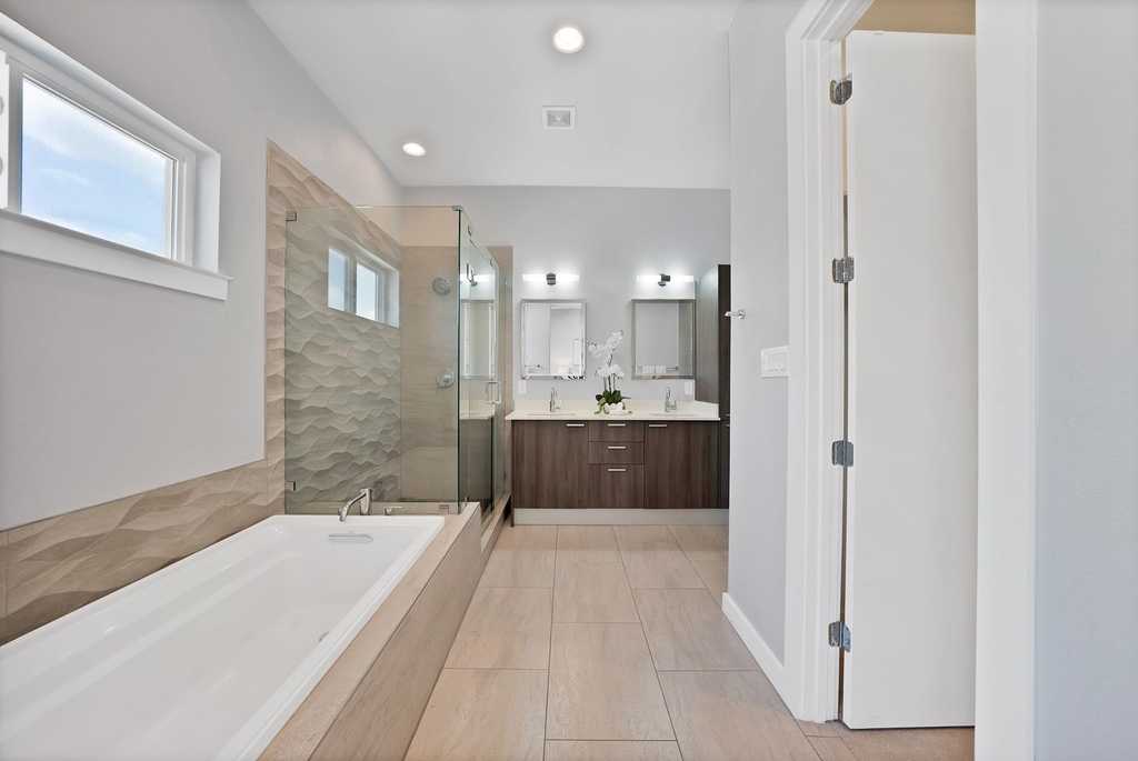 4935 Zuma Court - Photo 24