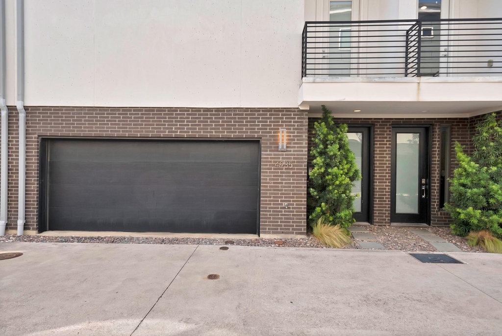 4935 Zuma Court - Photo 3