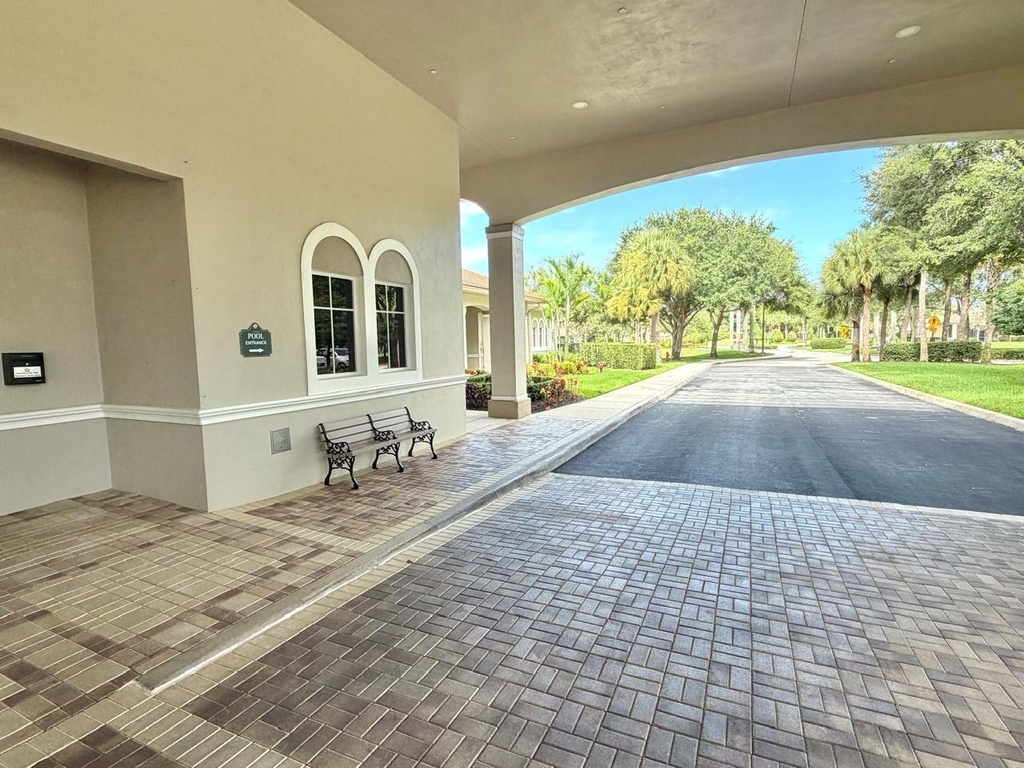 8000 Carnoustie Place - Photo 44