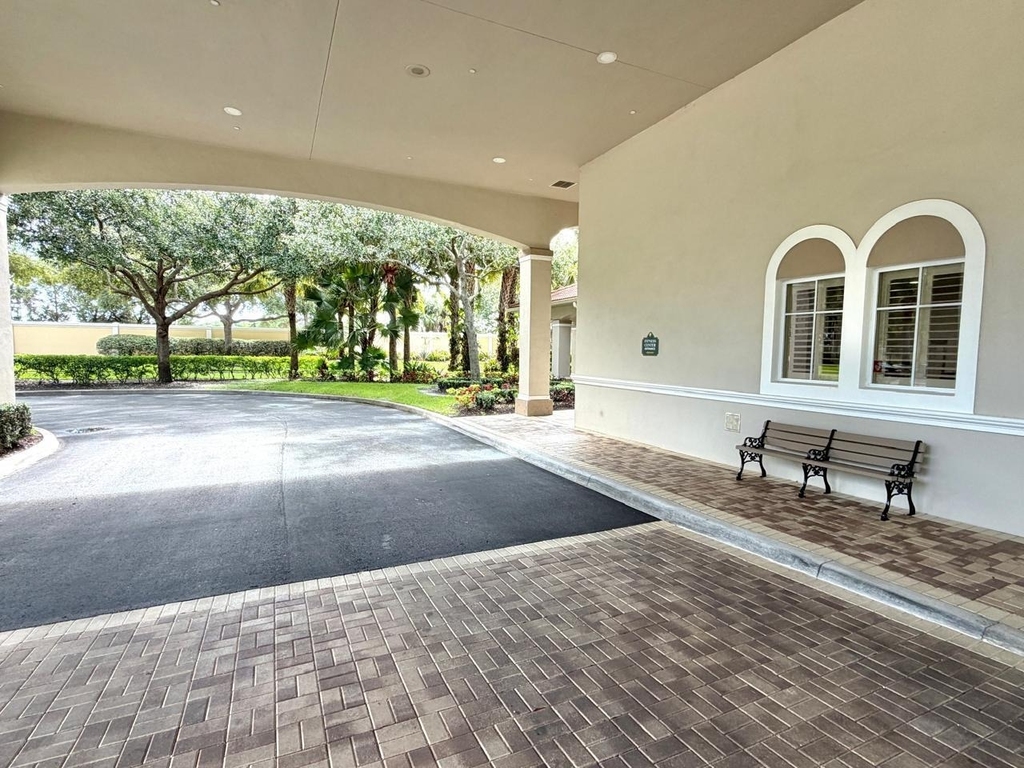 8000 Carnoustie Place - Photo 45
