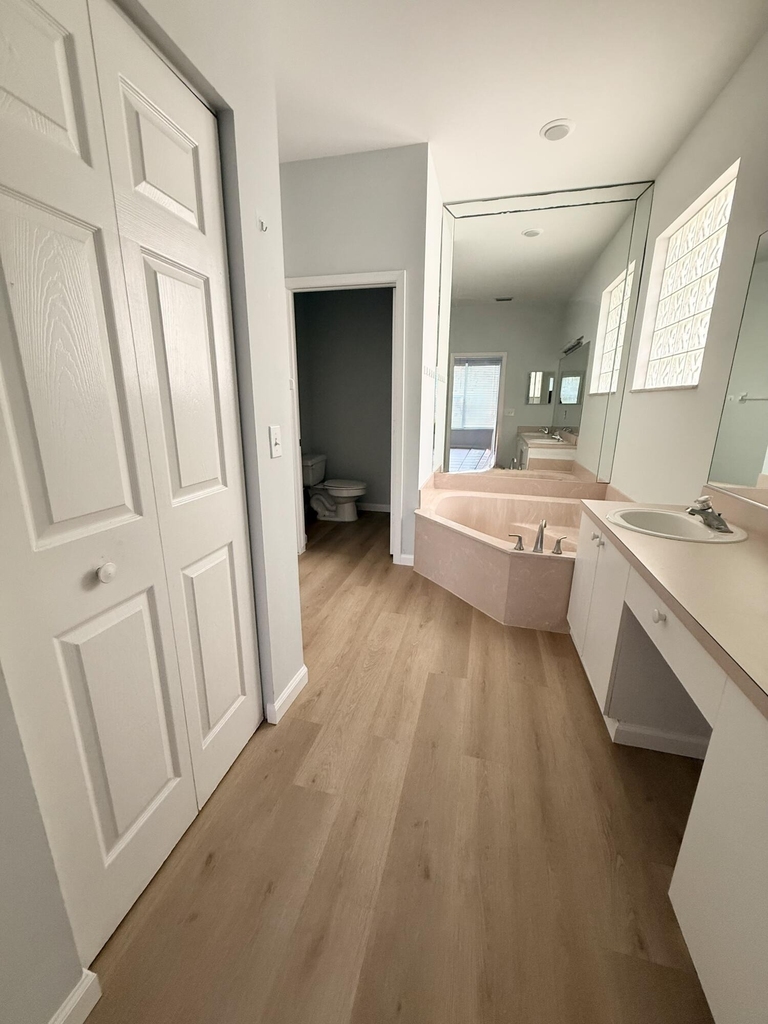 12077 Sunset Point Circle - Photo 11