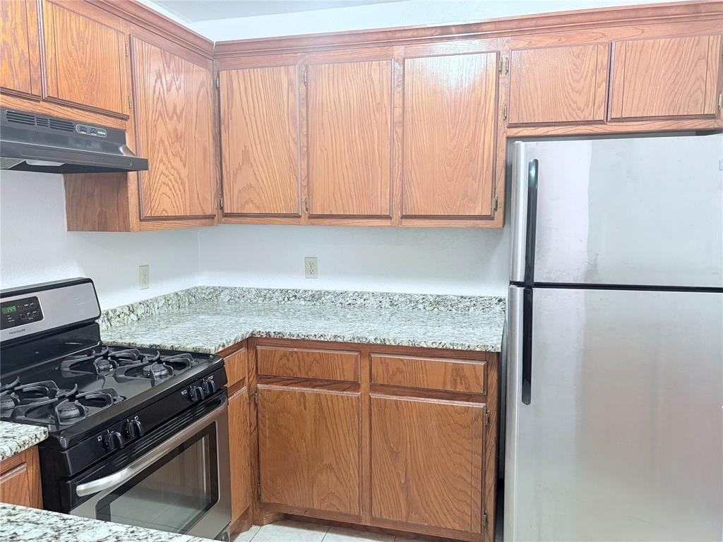 3200 Ridgecrest Court - Photo 7