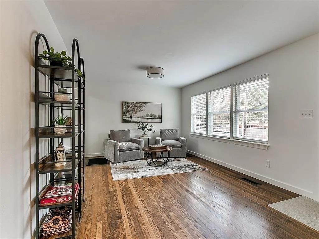 1510 Bedford Lane - Photo 5