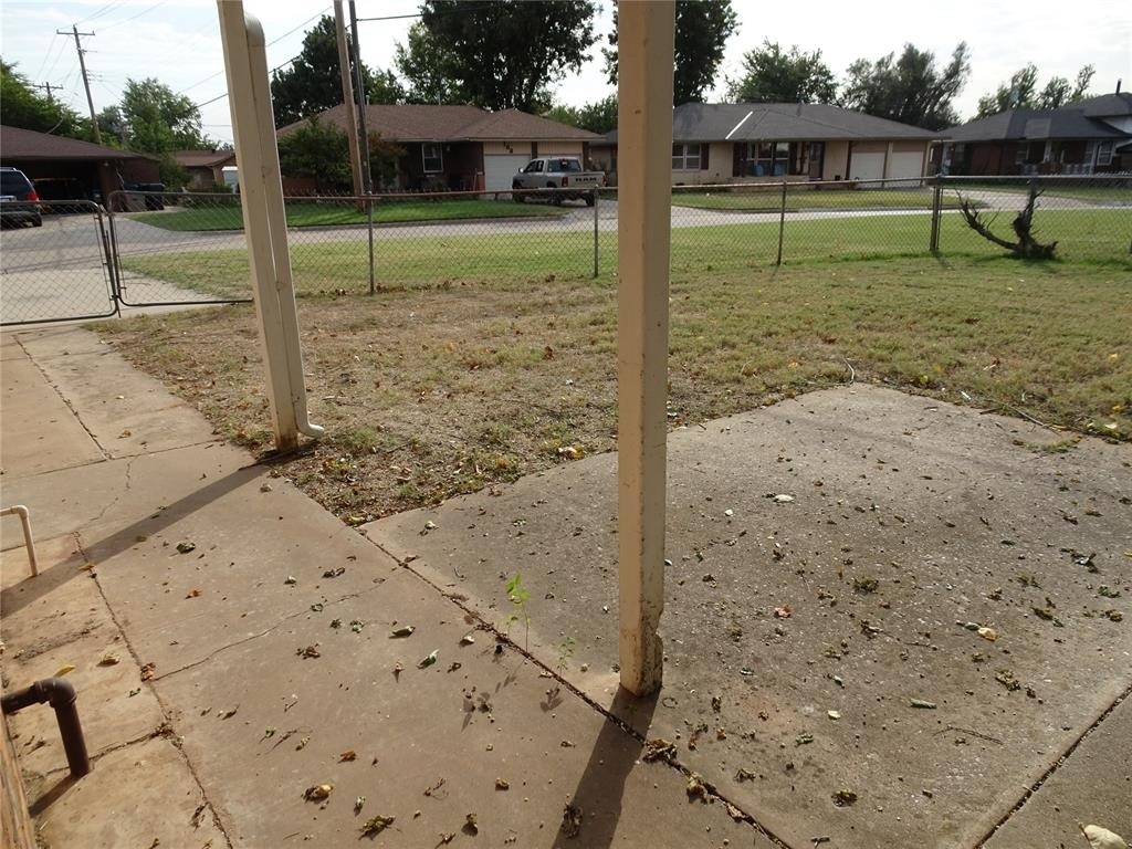 2305 Maple Drive - Photo 32