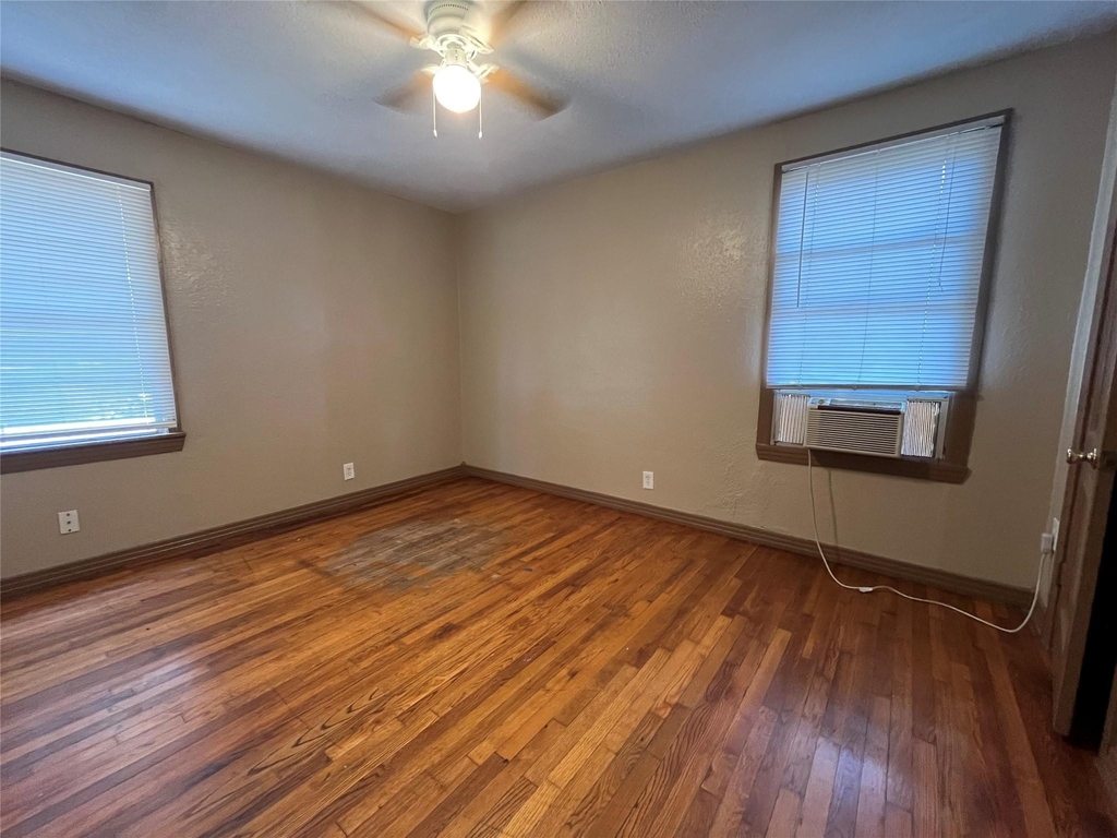 202 W Wheatland Road W - Photo 4