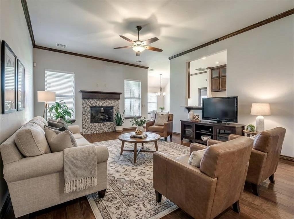 2409 Santa Monica Road - Photo 11