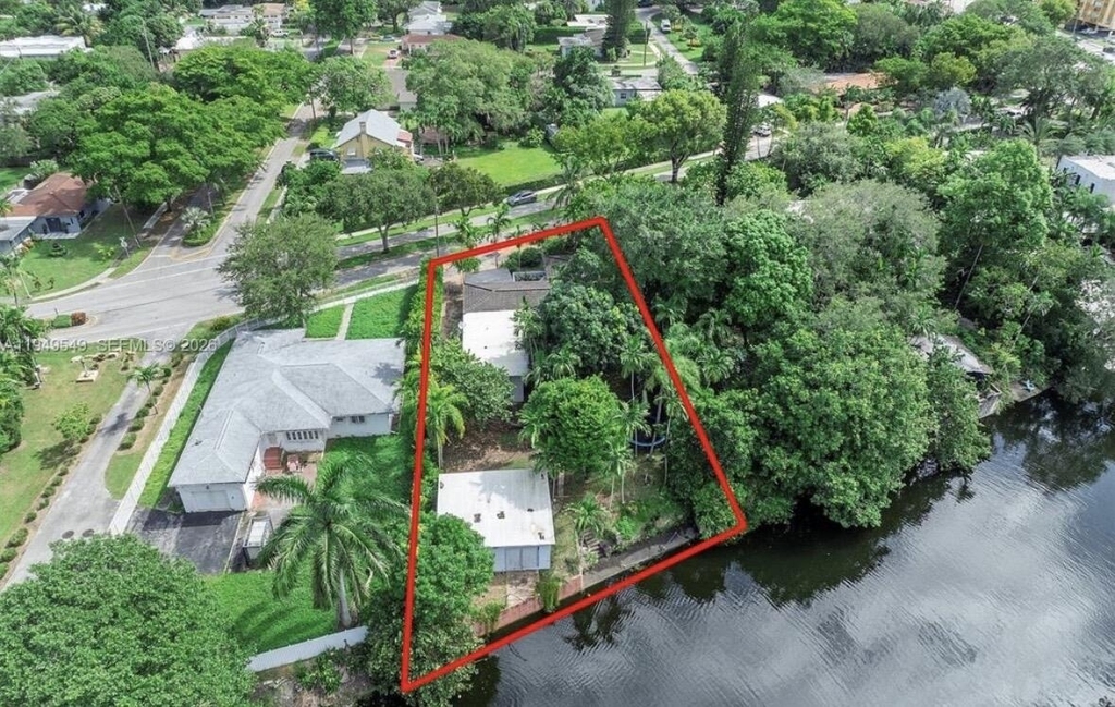 12660 Griffing Boulevard - Photo 8