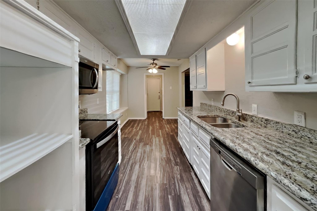 725 Maple Glen Drive - Photo 4