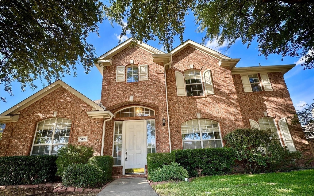5828 Southmoor Lane - Photo 1
