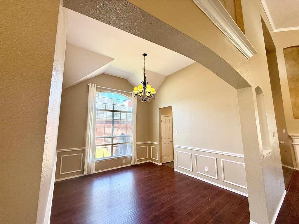 5828 Southmoor Lane - Photo 8