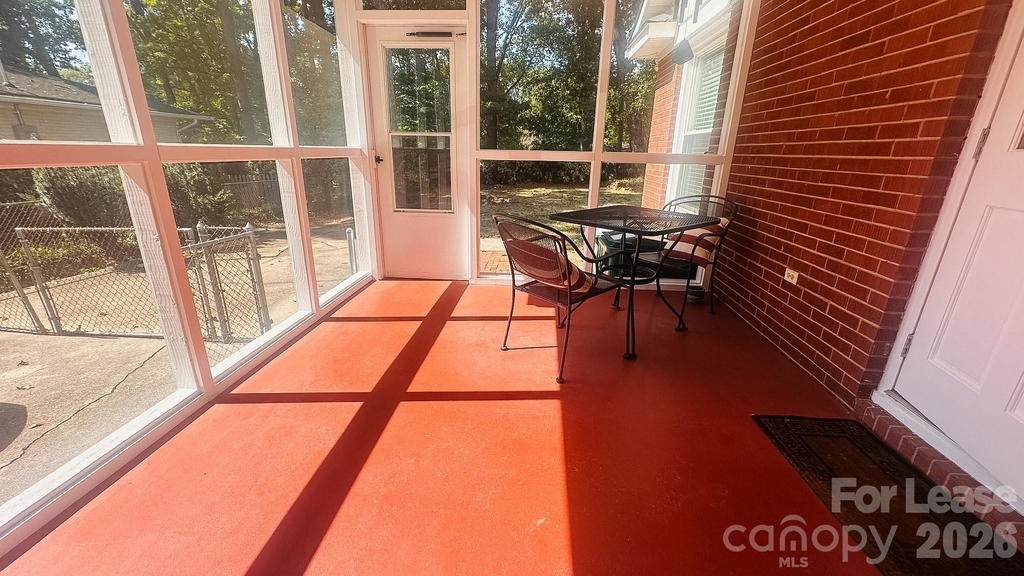 5320 Seacroft Road - Photo 15