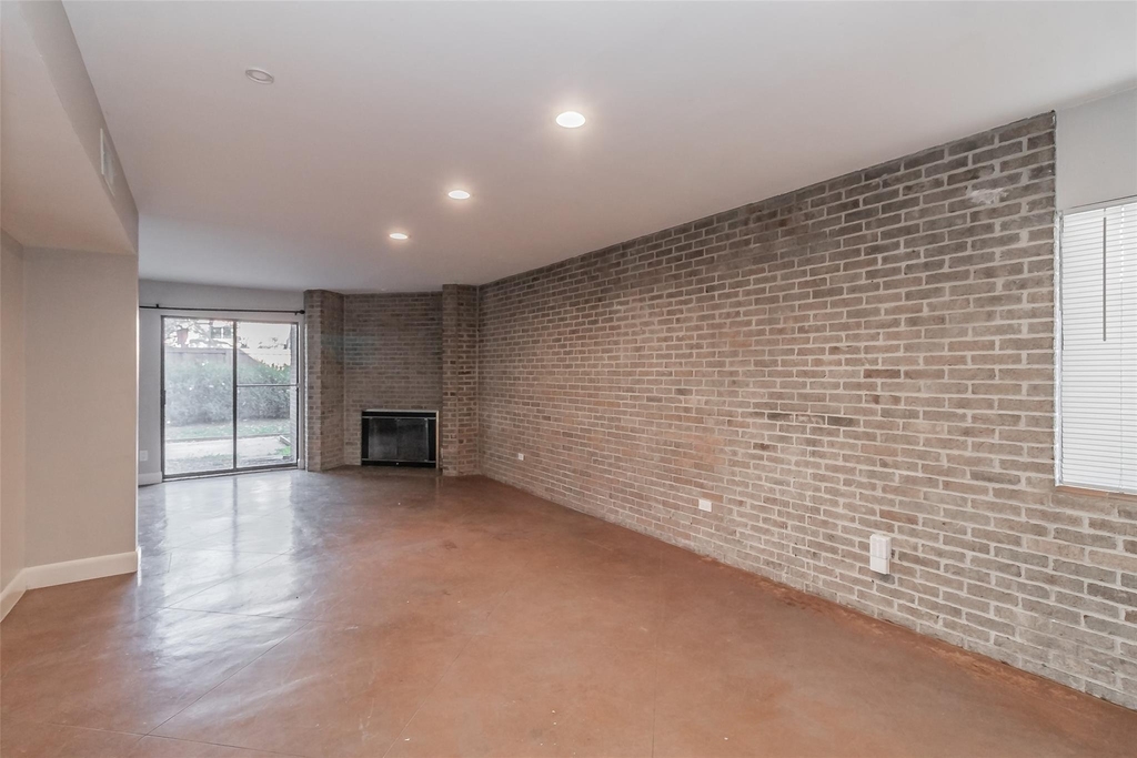 4930 Thunder Road - Photo 12