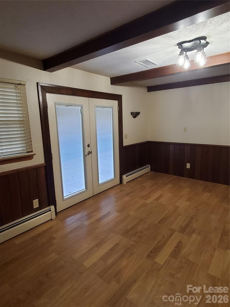 614 Carolina Avenue S - Photo 8