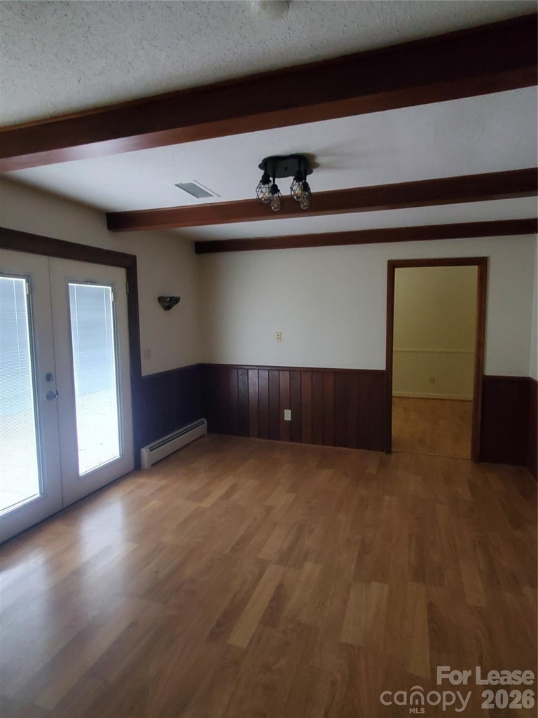 614 Carolina Avenue S - Photo 32