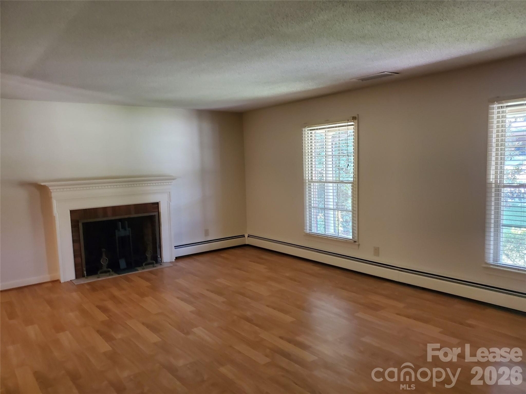 614 Carolina Avenue S - Photo 17