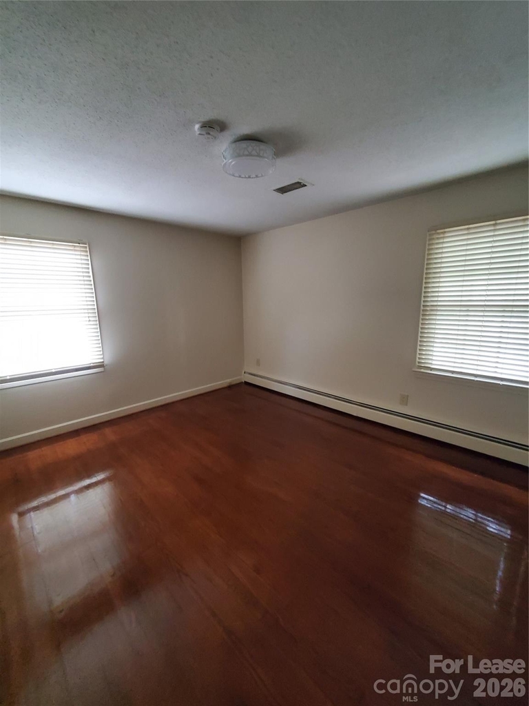 614 Carolina Avenue S - Photo 21