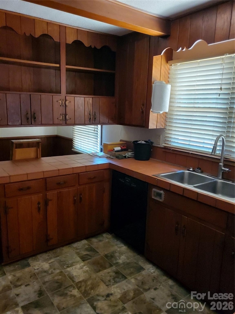 614 Carolina Avenue S - Photo 10