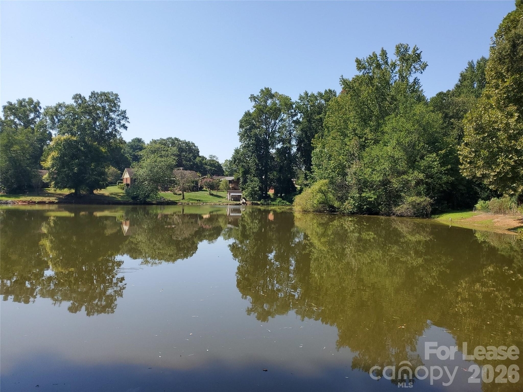 614 Carolina Avenue S - Photo 35