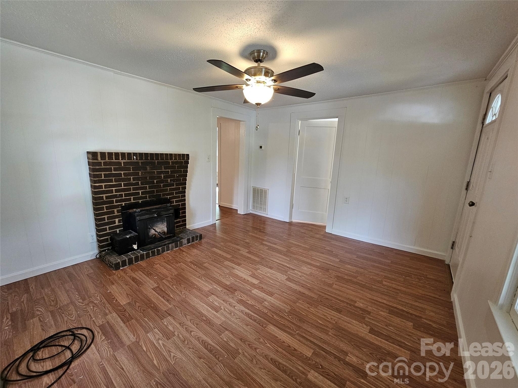 1641 Berkley Street Sw - Photo 4