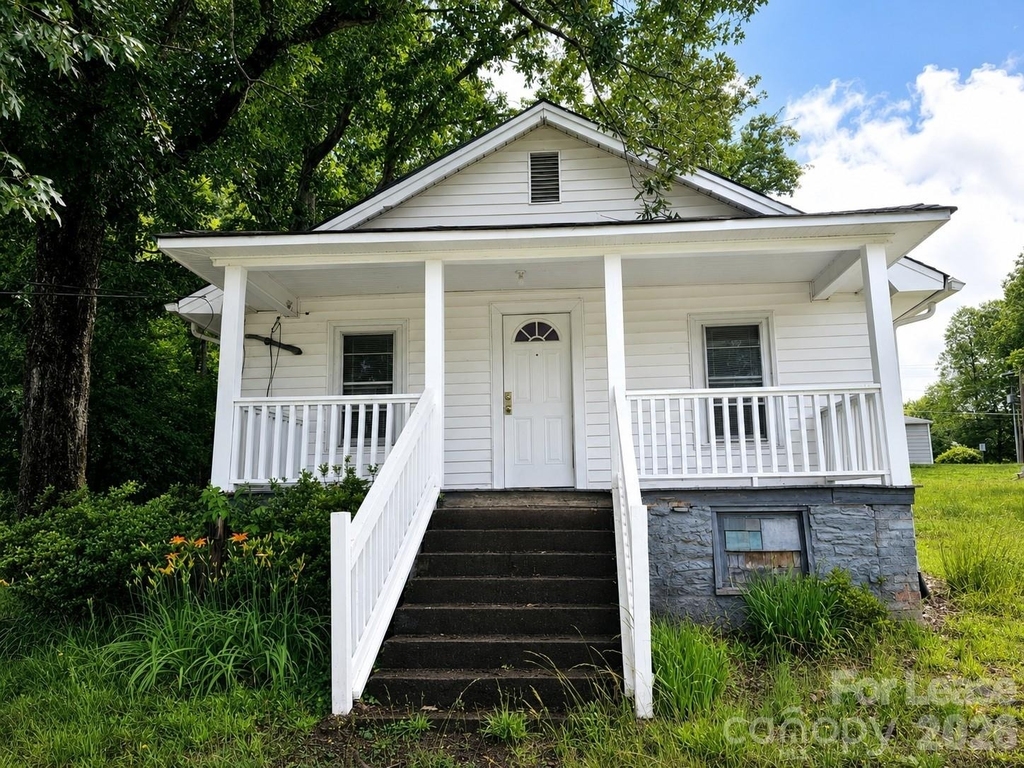1641 Berkley Street Sw - Photo 0