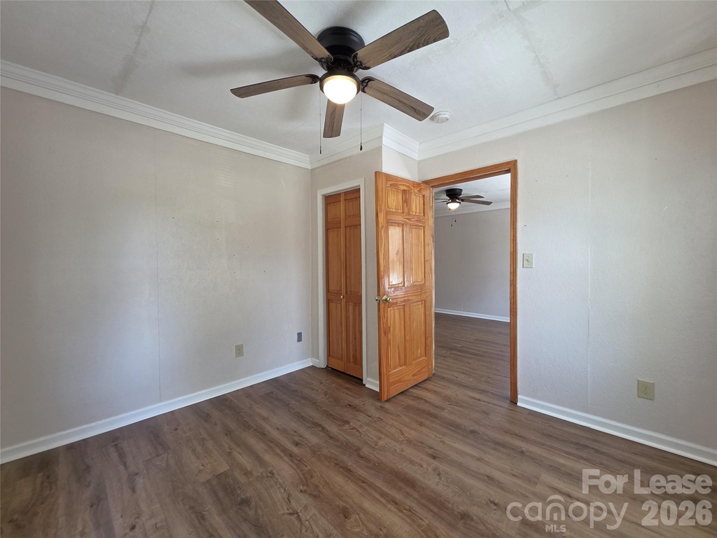 922 S Meeting Street - Photo 6