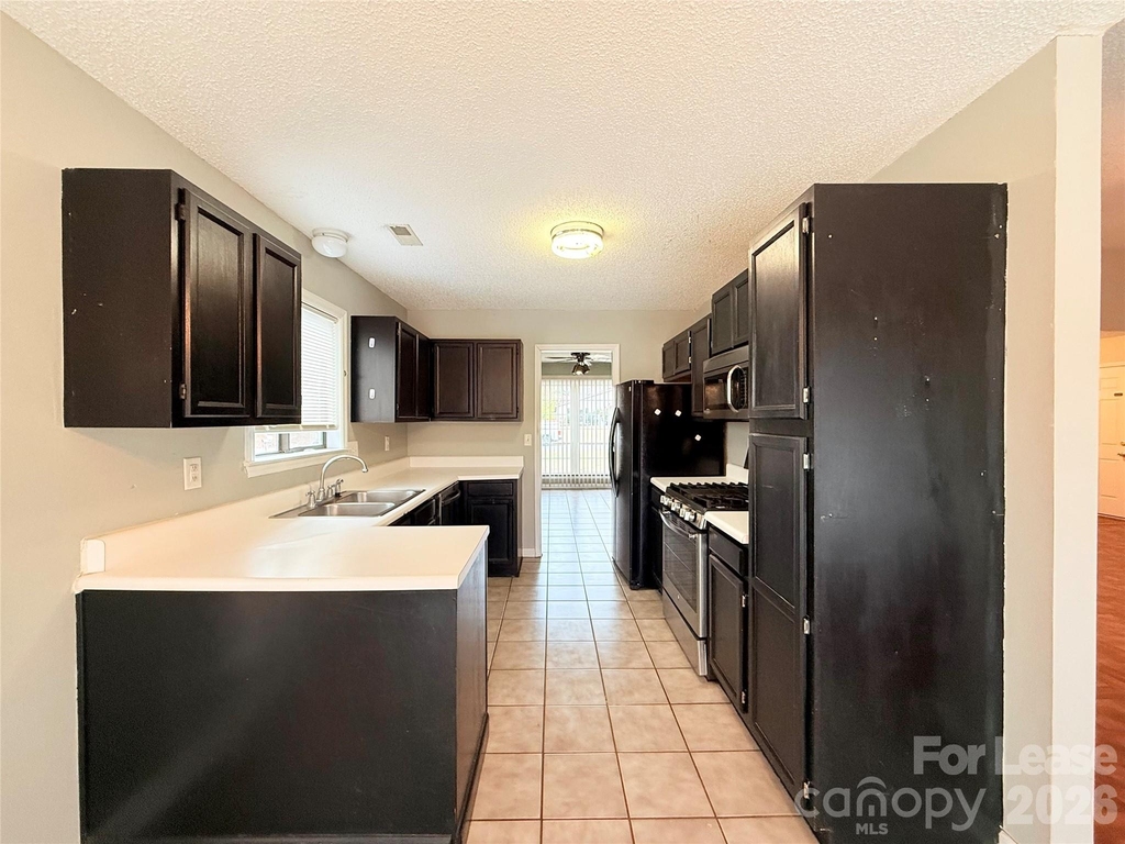 6924 Long Needles Drive - Photo 6