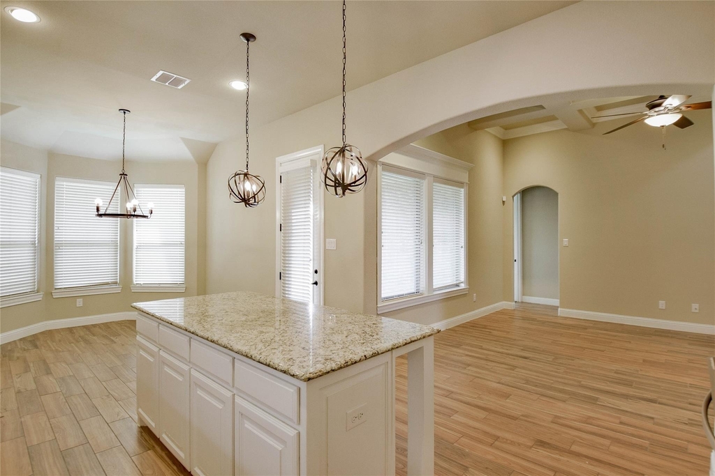 3100 White Horse Court - Photo 8
