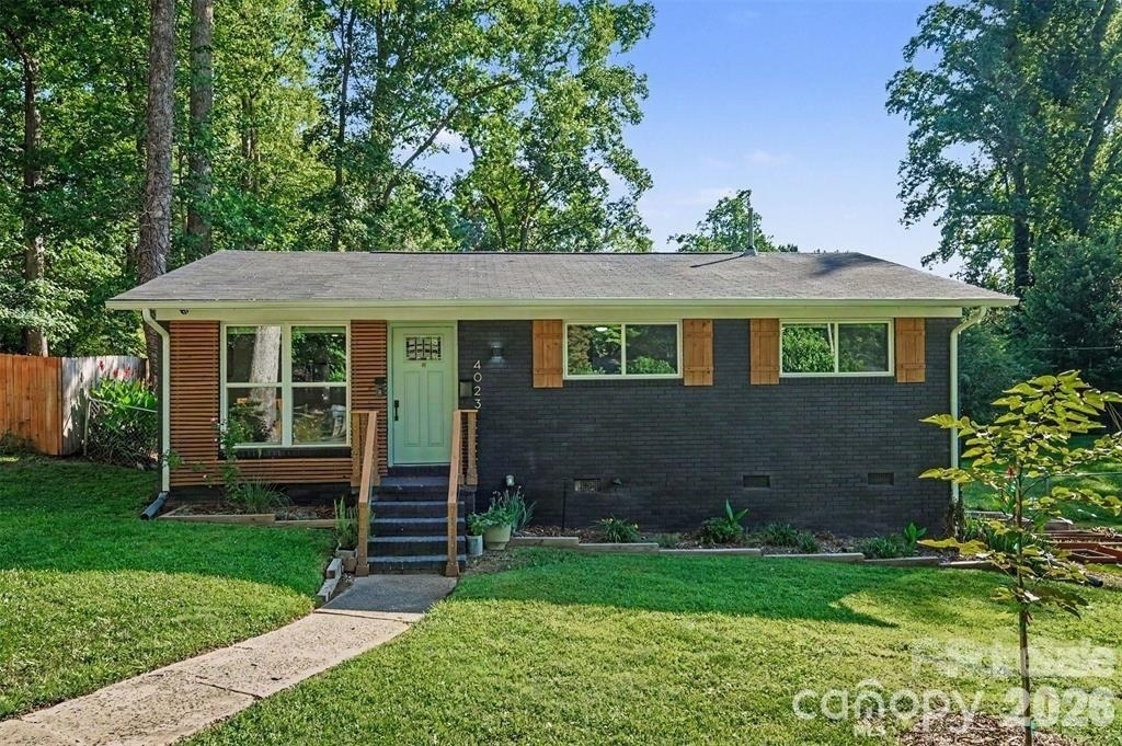 4023 Strangford Avenue - Photo 0