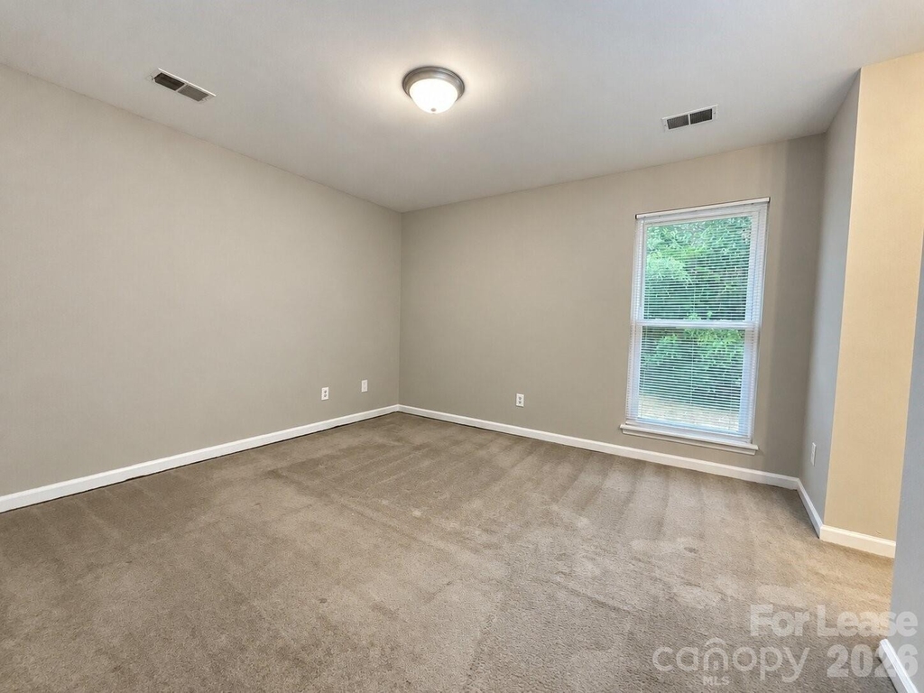 7613 Lancashire Drive - Photo 10