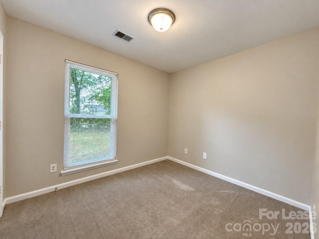 7613 Lancashire Drive - Photo 7